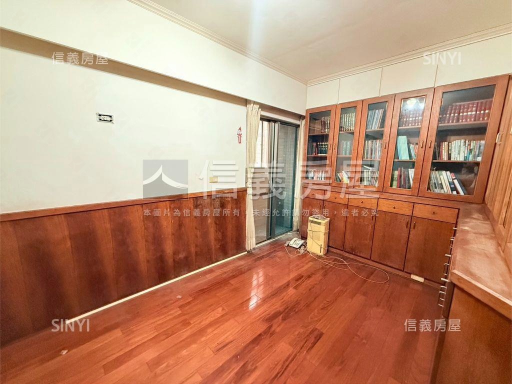 藝墅天地。邊間美別墅房屋室內格局與周邊環境