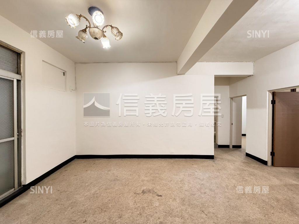 ★邊間二樓★方正三房房屋室內格局與周邊環境