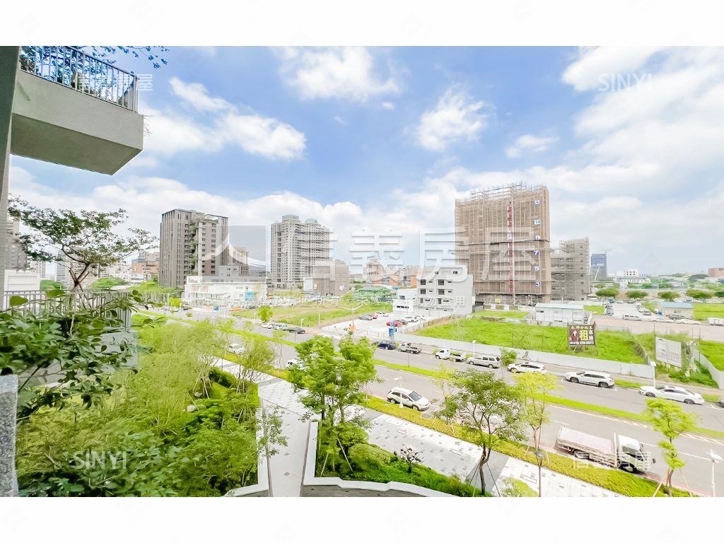 大塊森濤－雙平車位陽台戶房屋室內格局與周邊環境