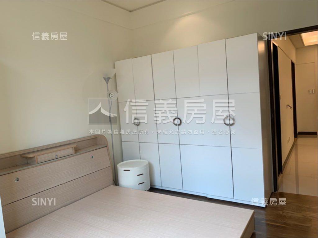 敦悅邊間３房車位房屋室內格局與周邊環境