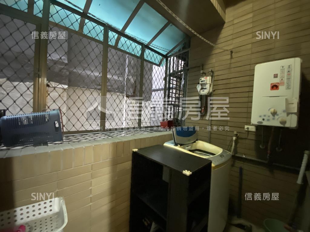 敦悅邊間３房車位房屋室內格局與周邊環境