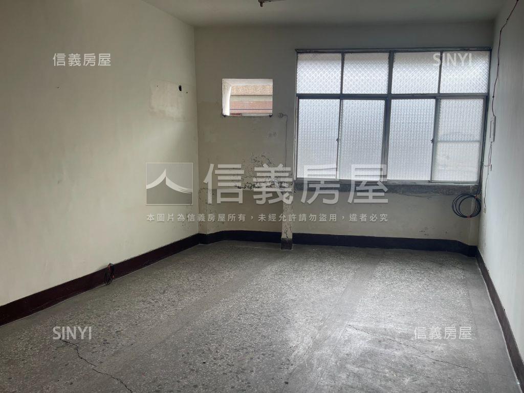 小港松興山田小吃街金店面房屋室內格局與周邊環境
