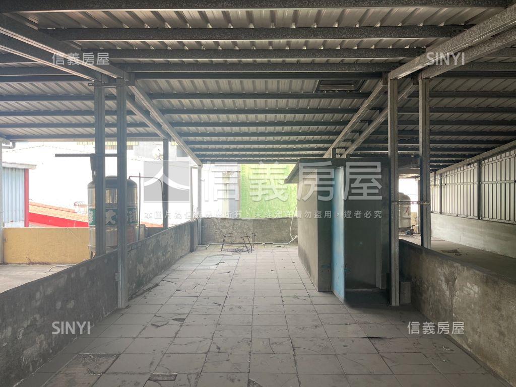 小港松興山田小吃街金店面房屋室內格局與周邊環境