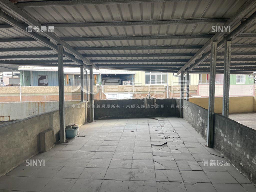 小港松興山田小吃街金店面房屋室內格局與周邊環境