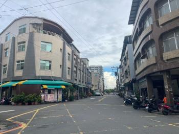 小港松興山田小吃街金店面
