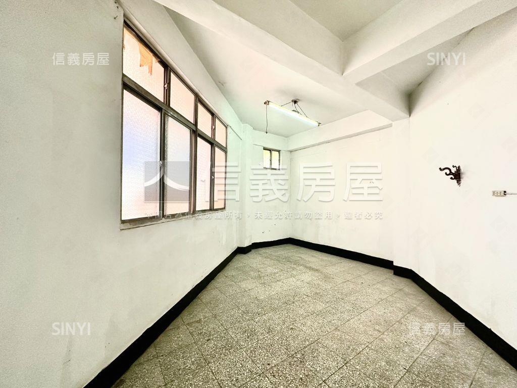 大溪邊間大地坪稀有透店！房屋室內格局與周邊環境