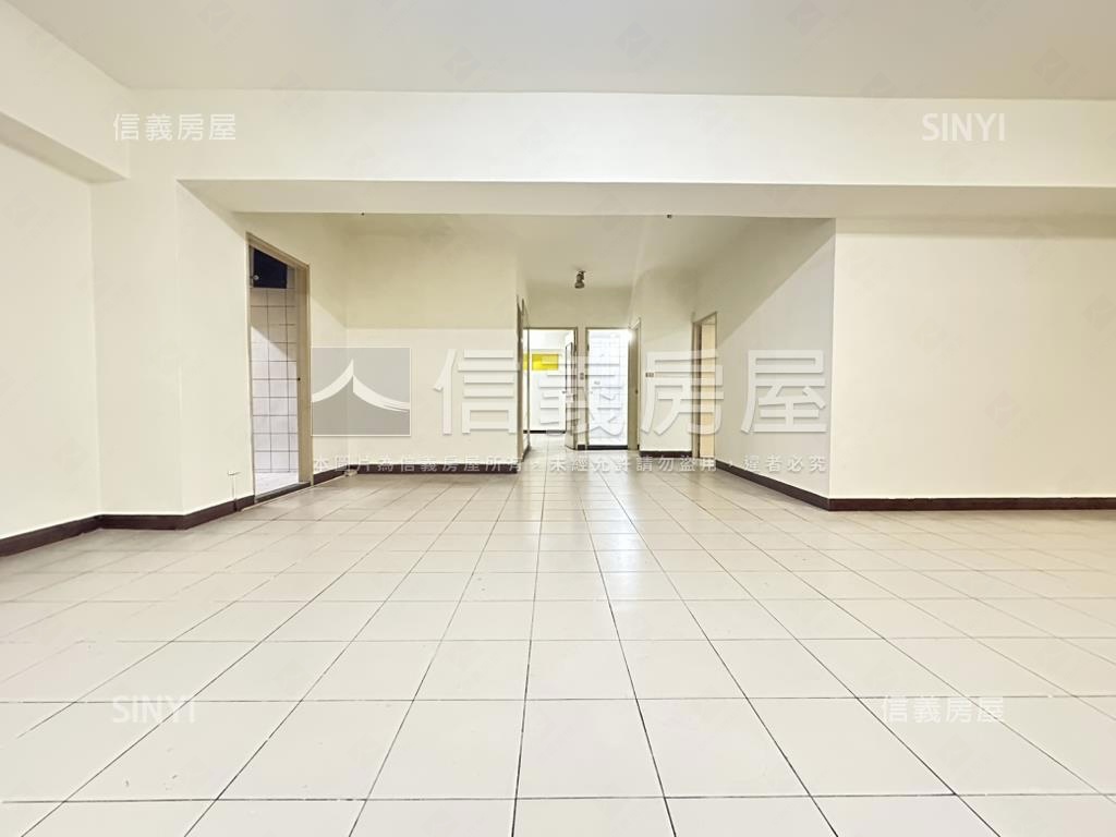 頂溪中正路大空間電梯四房房屋室內格局與周邊環境