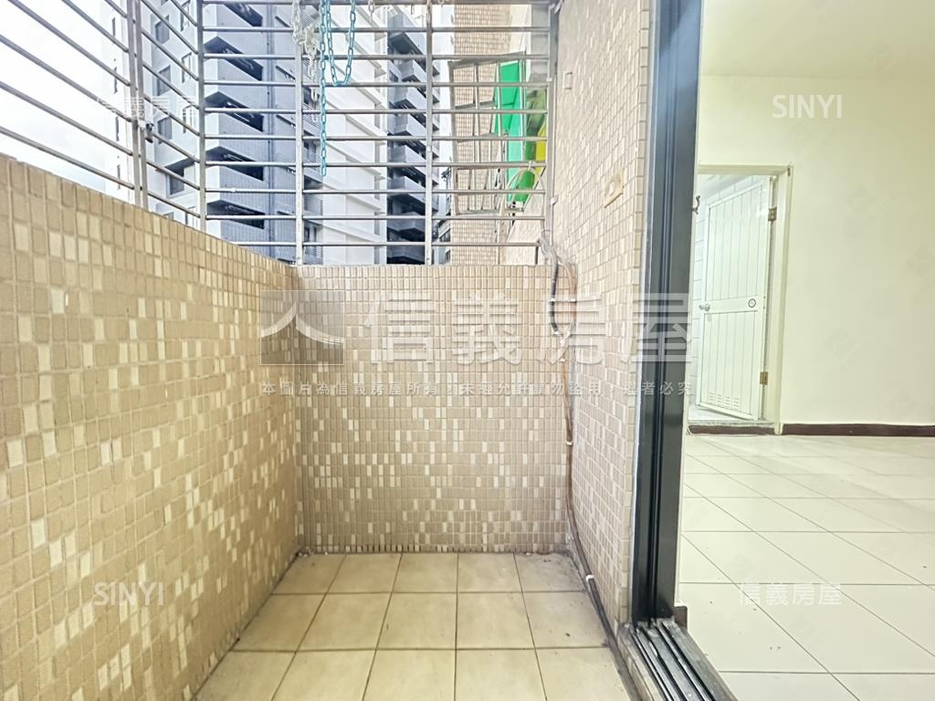 頂溪中正路大空間電梯四房房屋室內格局與周邊環境