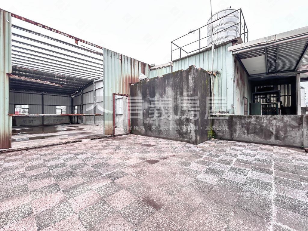 稀有挑高透天面寬廠辦房屋室內格局與周邊環境