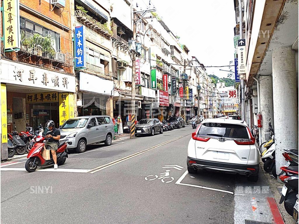 近士林夜市店面房屋室內格局與周邊環境