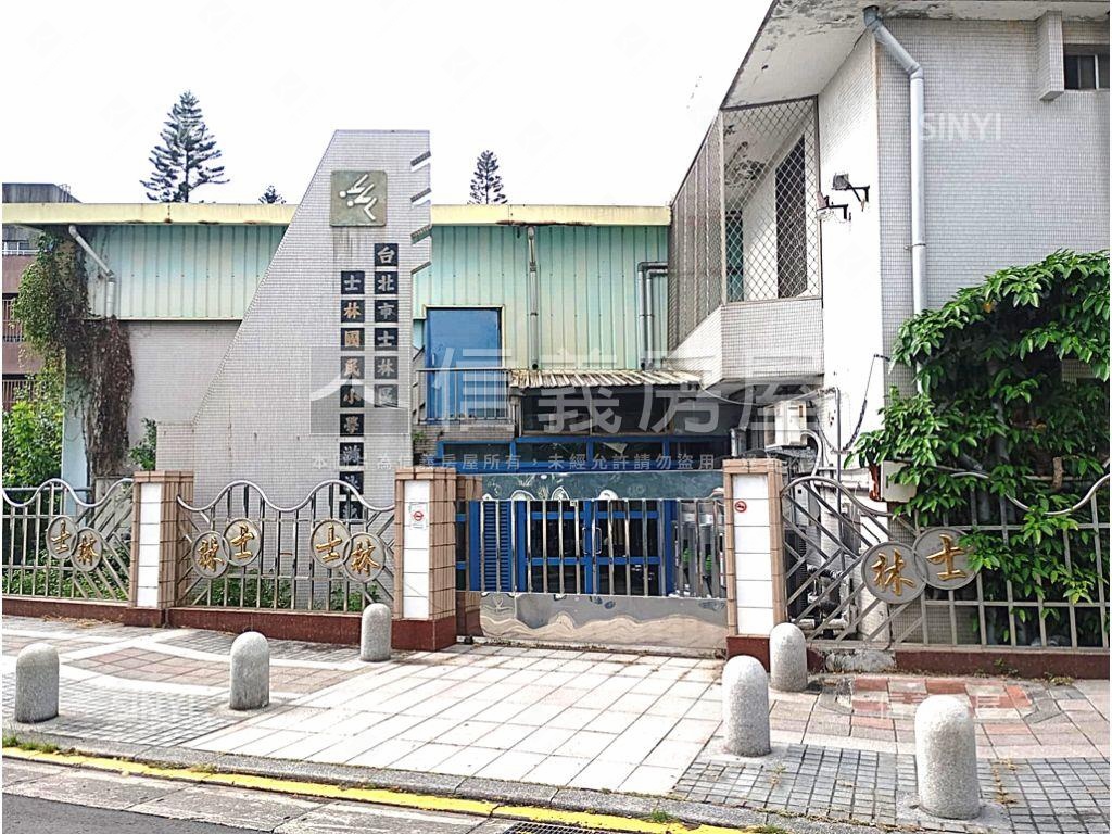 近士林夜市店面房屋室內格局與周邊環境