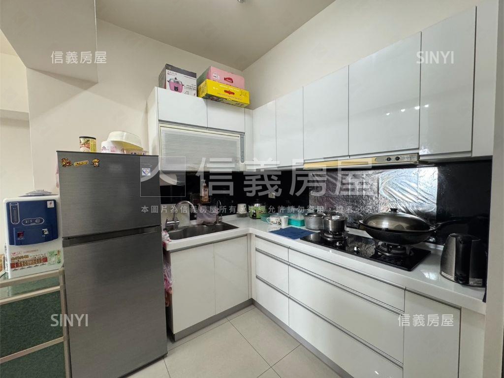 萬年重劃區明亮三房平車房屋室內格局與周邊環境