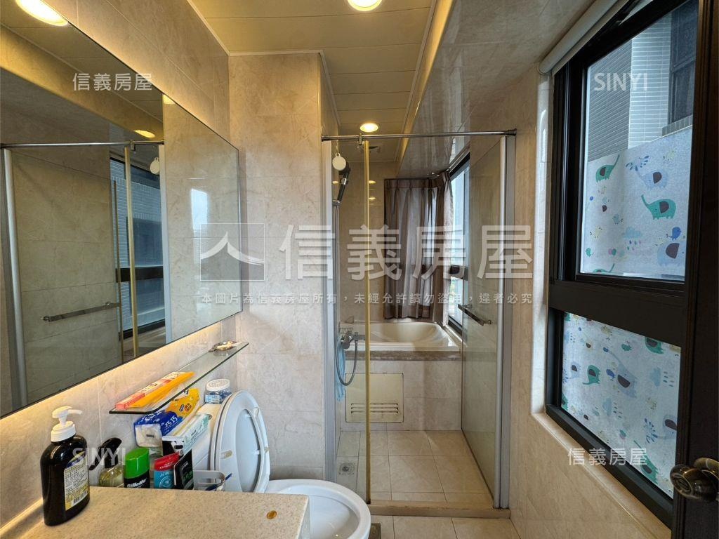 萬年重劃區明亮三房平車房屋室內格局與周邊環境