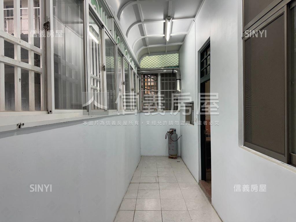 近國小大地坪美車墅房屋室內格局與周邊環境