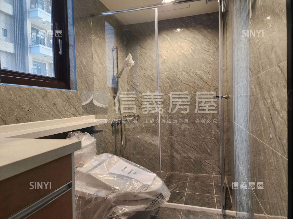 新年快樂皇普莊園三房平車房屋室內格局與周邊環境