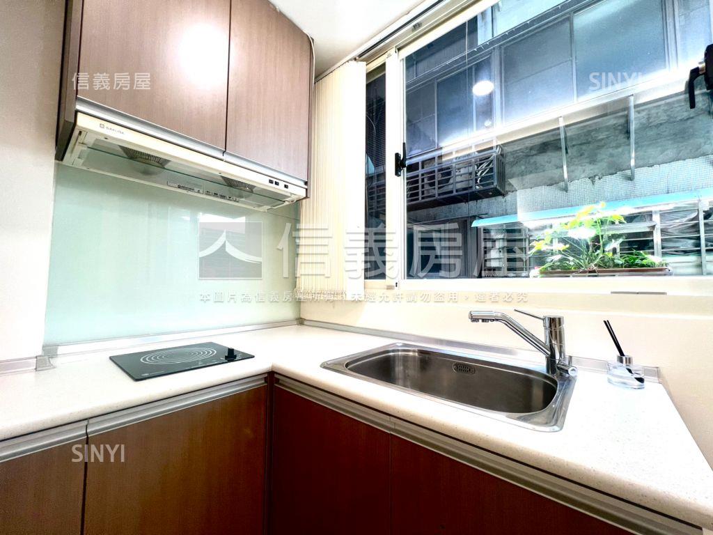 忠孝復興雙捷運電梯美屋房屋室內格局與周邊環境