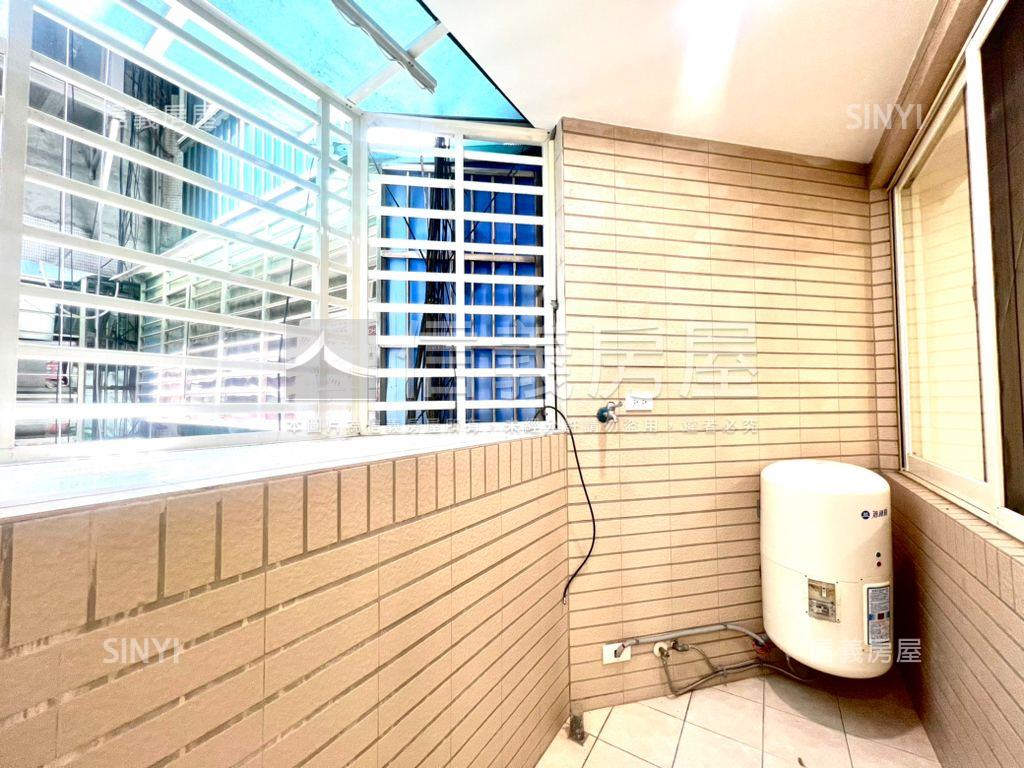 忠孝復興雙捷運電梯美屋房屋室內格局與周邊環境