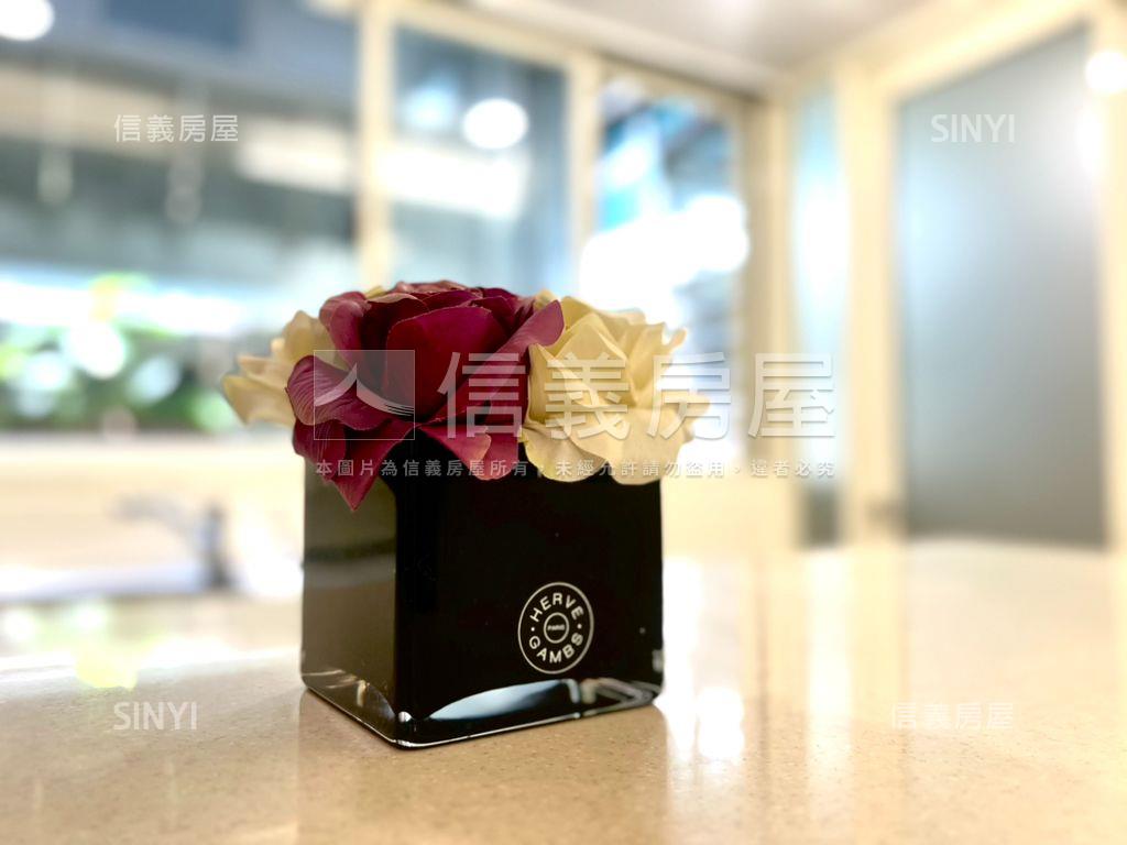 忠孝復興雙捷運電梯美屋房屋室內格局與周邊環境