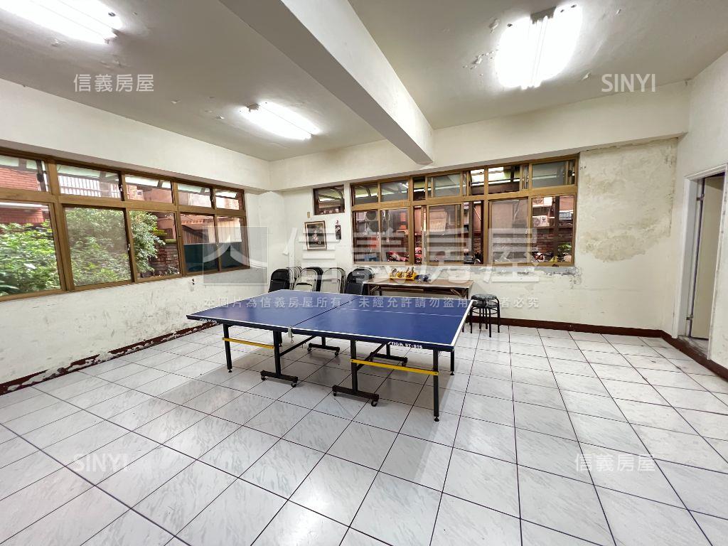 群賢莊獨戶邊間大三房房屋室內格局與周邊環境