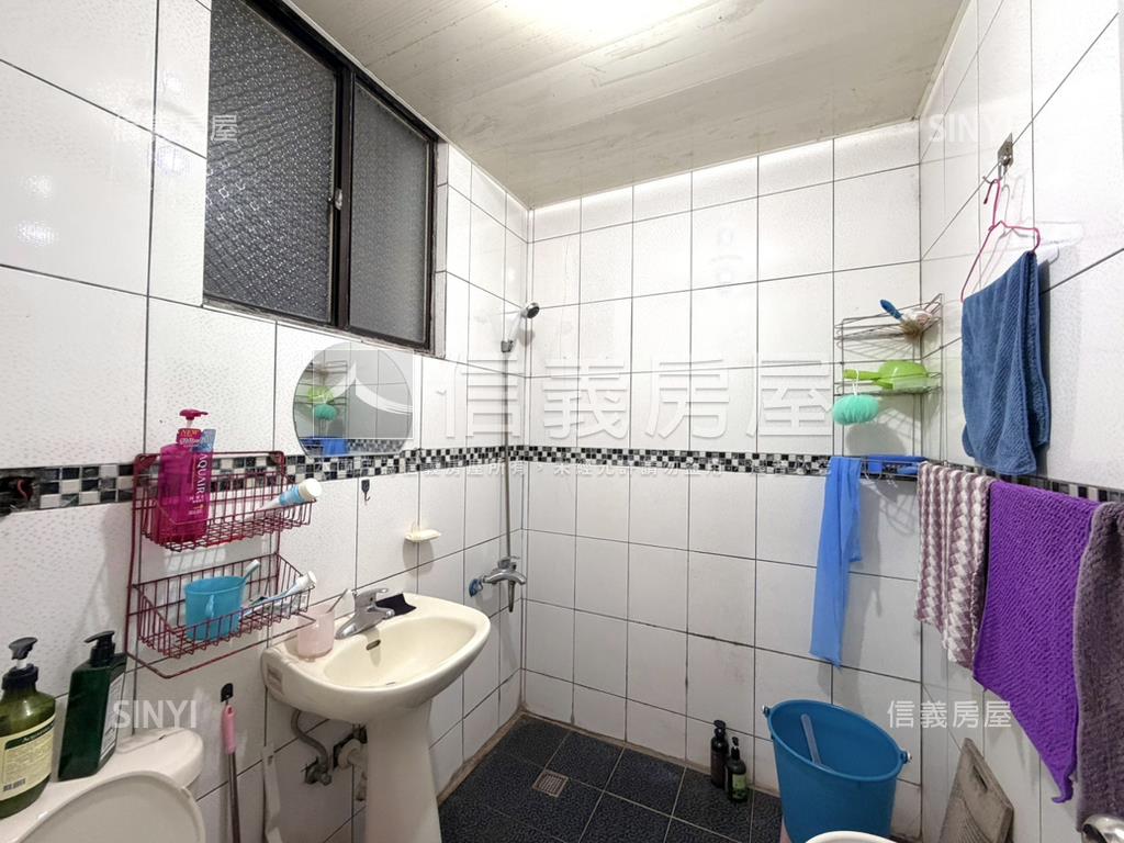 近捷運的公寓四樓房屋室內格局與周邊環境