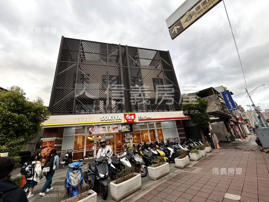 近捷運的公寓四樓房屋室內格局與周邊環境