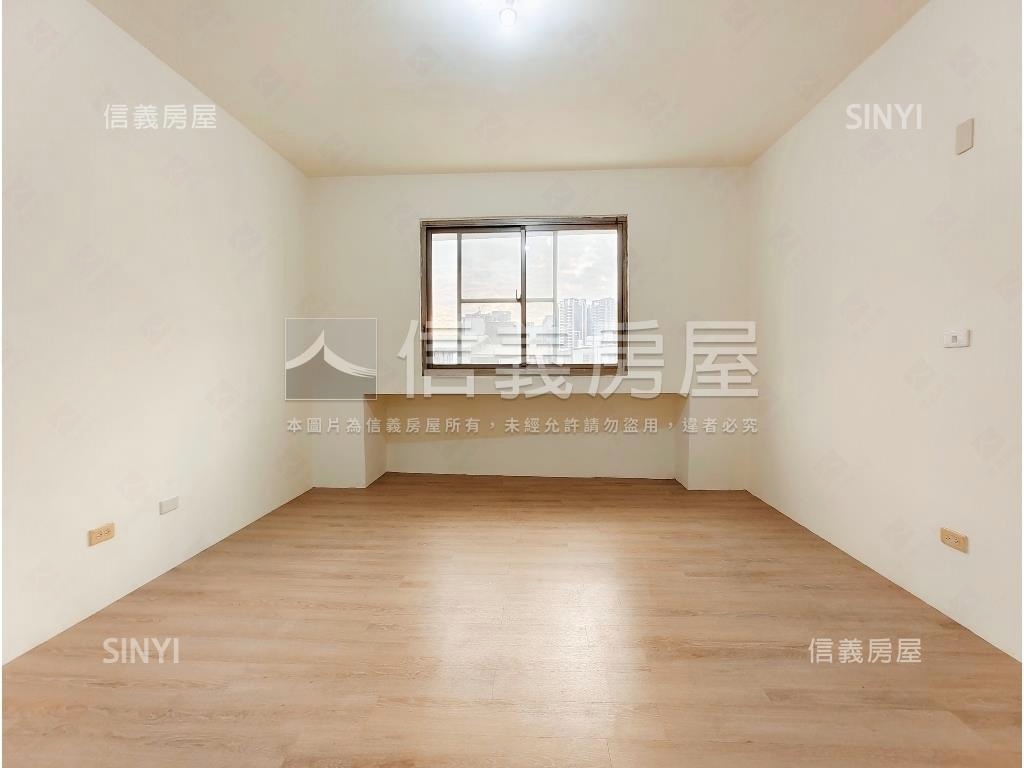 【誠售】巨蛋三面採光美宅房屋室內格局與周邊環境