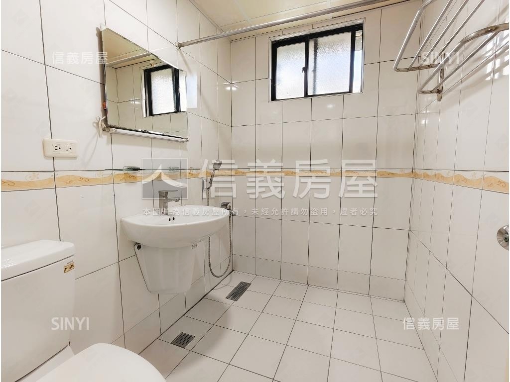 【誠售】巨蛋三面採光美宅房屋室內格局與周邊環境