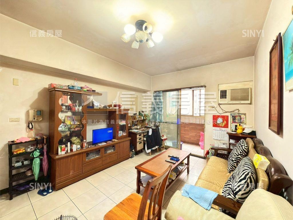 迎新開泰龍冠新莊四房房屋室內格局與周邊環境