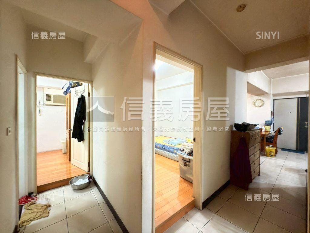 迎新開泰龍冠新莊四房房屋室內格局與周邊環境