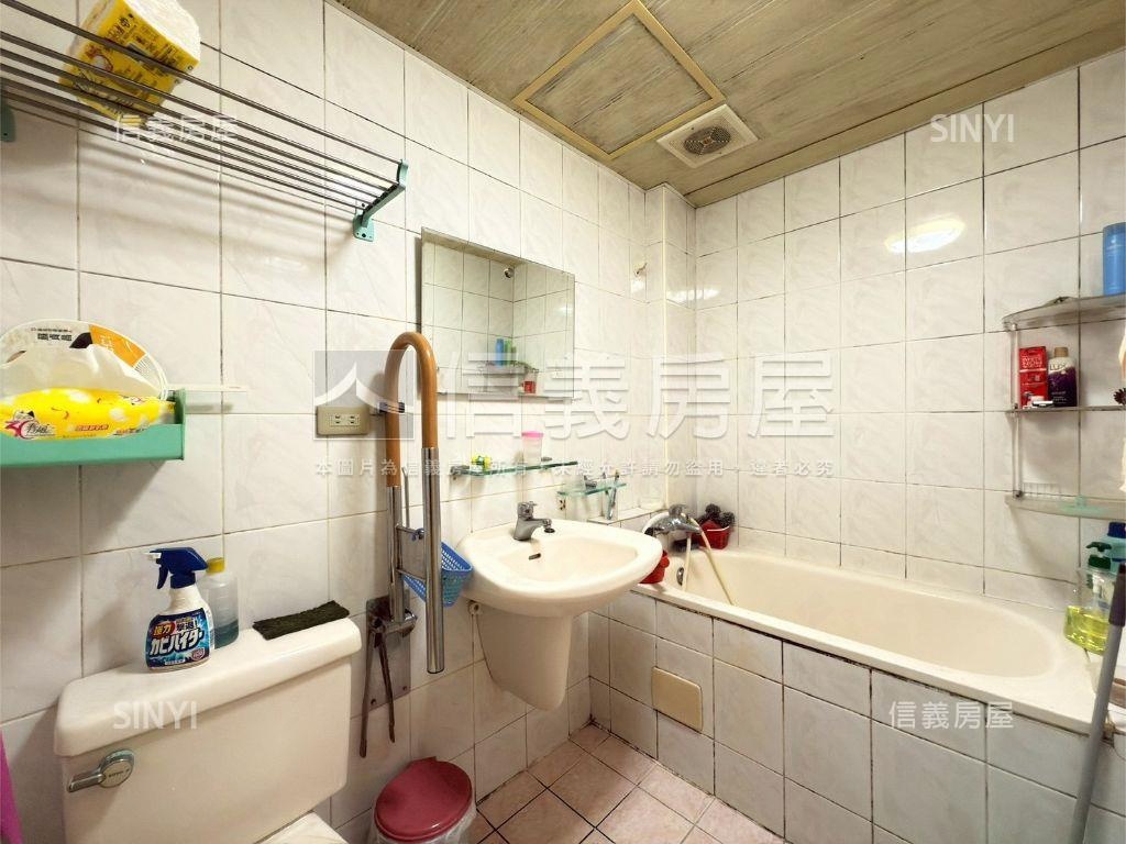 迎新開泰龍冠新莊四房房屋室內格局與周邊環境