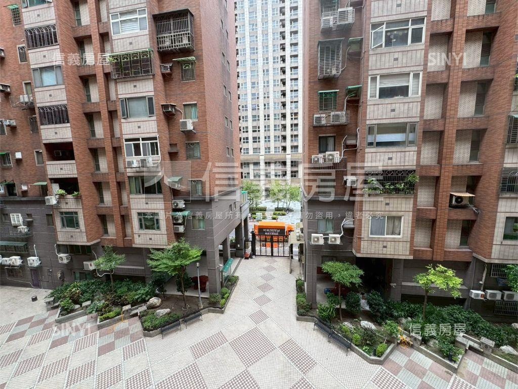 迎新開泰龍冠新莊四房房屋室內格局與周邊環境