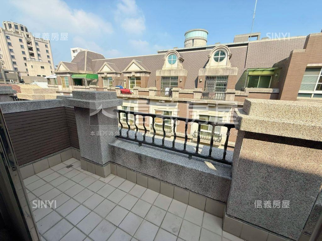 逢甲商圈文華路１９年店套房屋室內格局與周邊環境