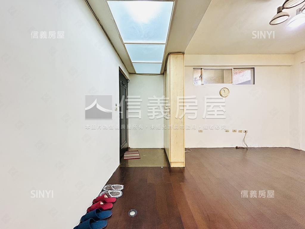 長安低總價｜兩房平面車位房屋室內格局與周邊環境