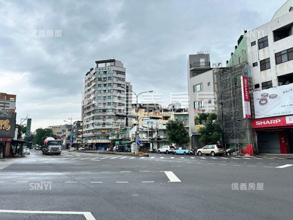 全新完工●建成路透店房屋室內格局與周邊環境