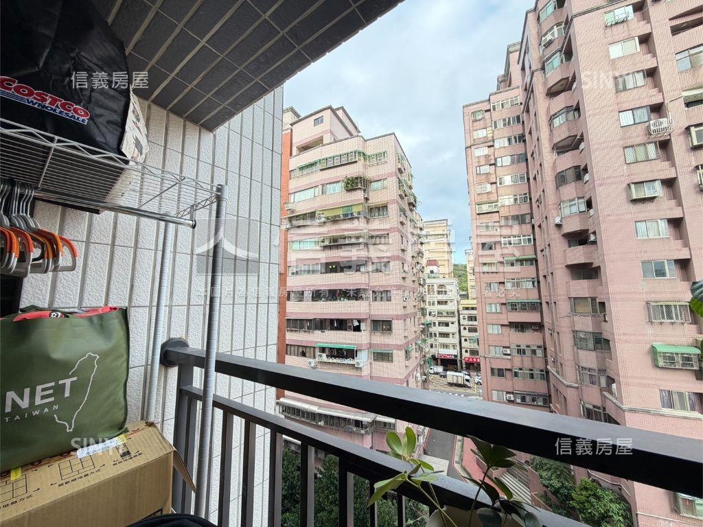 閱美鄰近國中兩房車位房屋室內格局與周邊環境