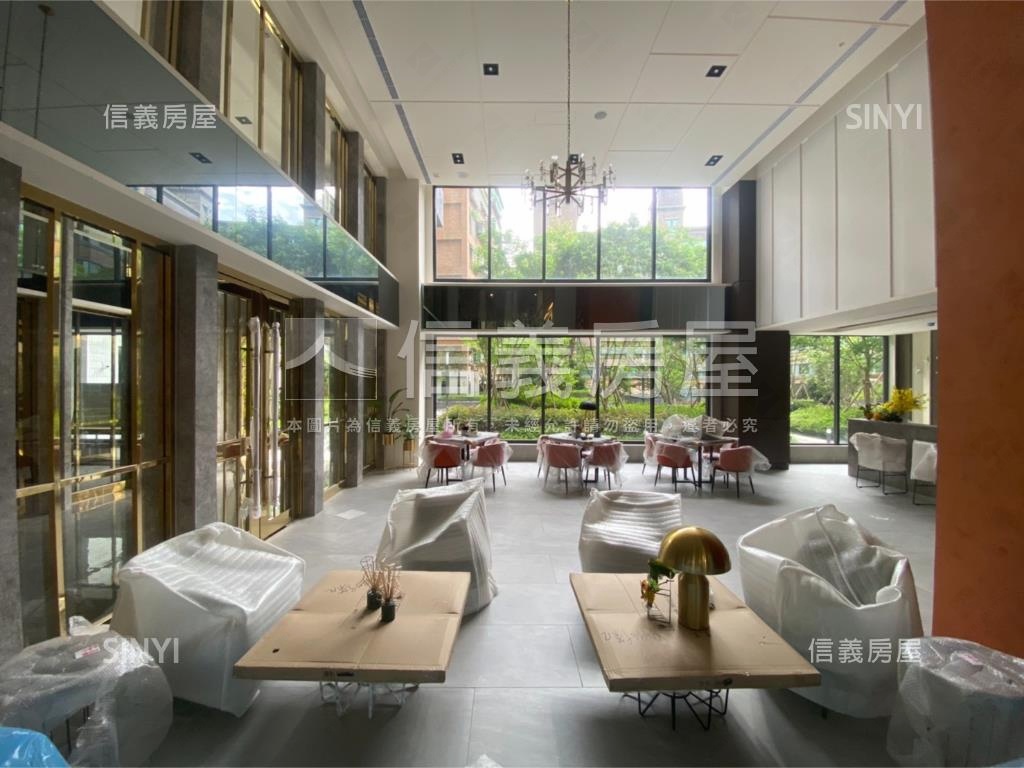 閱美鄰近國中兩房車位房屋室內格局與周邊環境