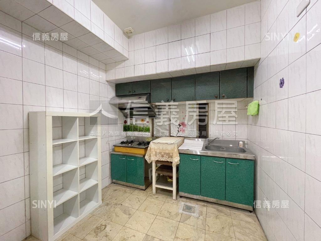 亞灣區低總價˙大兩房居室房屋室內格局與周邊環境