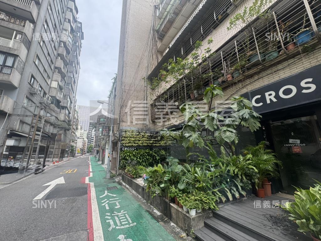 仁愛圓環金店面房屋室內格局與周邊環境