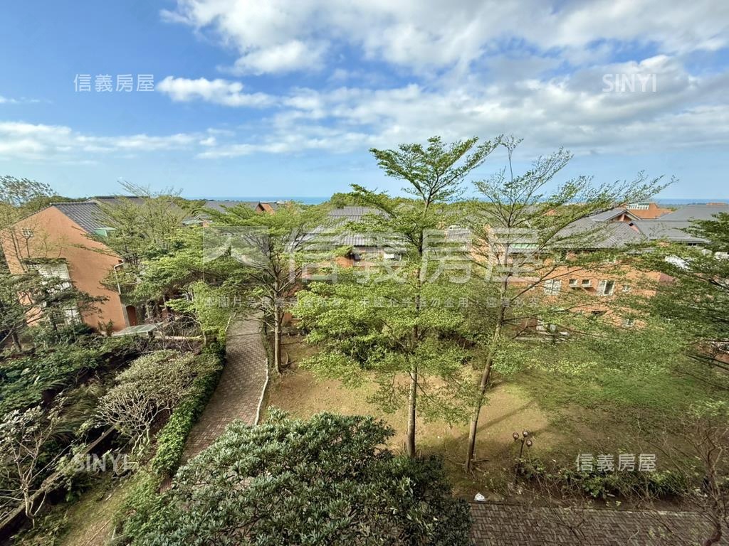 拾翠山莊四房平面車位房屋室內格局與周邊環境