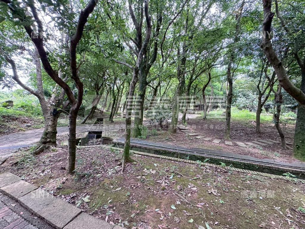 拾翠山莊四房平面車位房屋室內格局與周邊環境