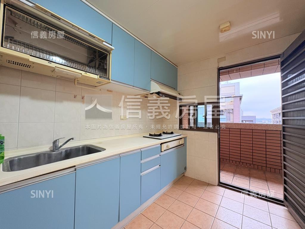 上北大邊間四房採光大車位房屋室內格局與周邊環境