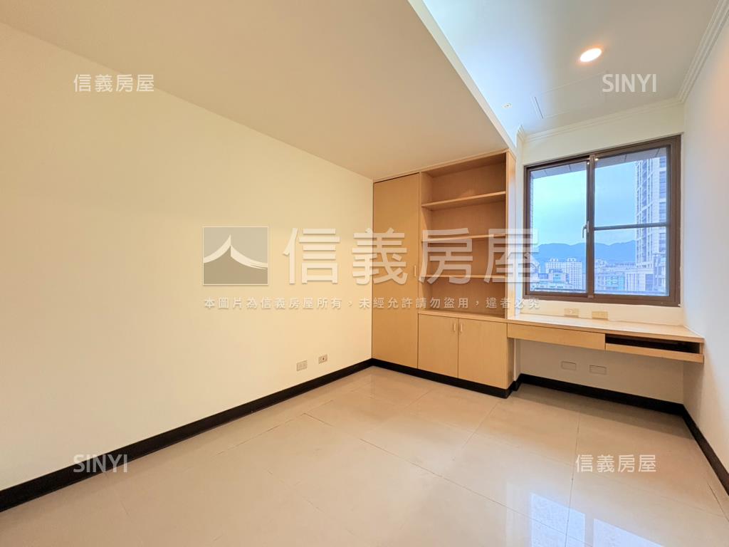 上北大邊間四房採光大車位房屋室內格局與周邊環境