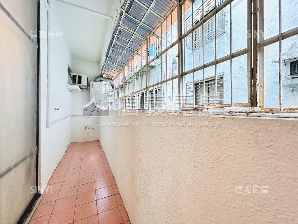 國泰高樓層美三房房屋室內格局與周邊環境
