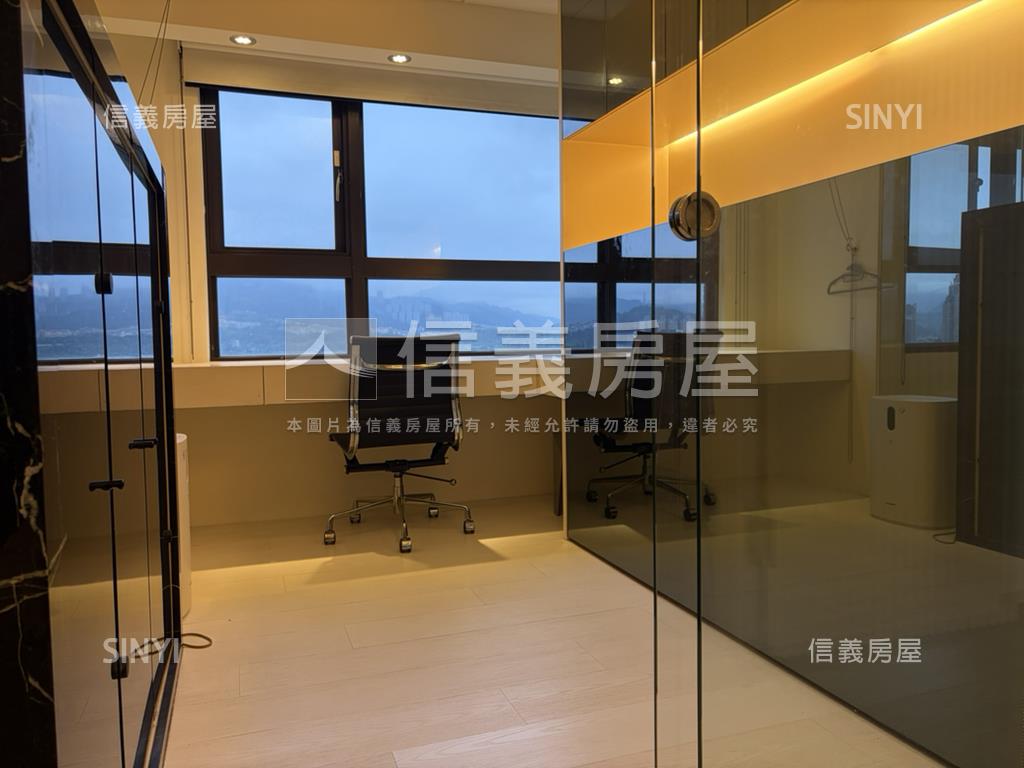 美河市河景美三房房屋室內格局與周邊環境