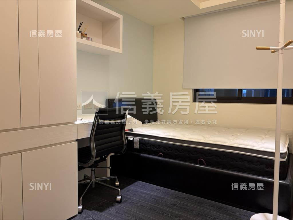 美河市河景美三房房屋室內格局與周邊環境