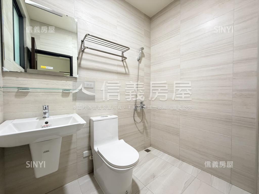 出門北外環近南科傳統車墅房屋室內格局與周邊環境