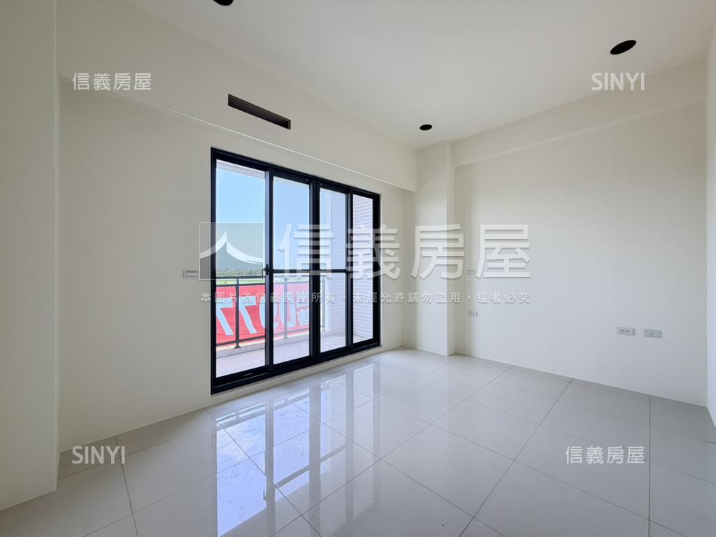 出門北外環近南科傳統車墅房屋室內格局與周邊環境