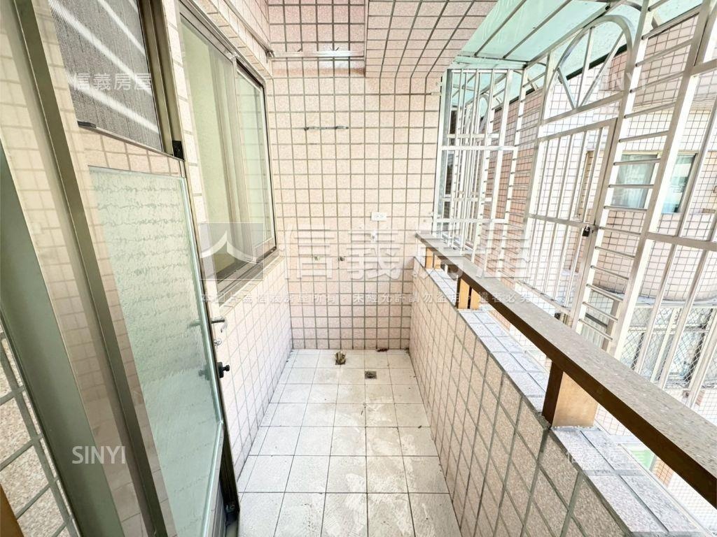 新樂園電梯大兩房房屋室內格局與周邊環境