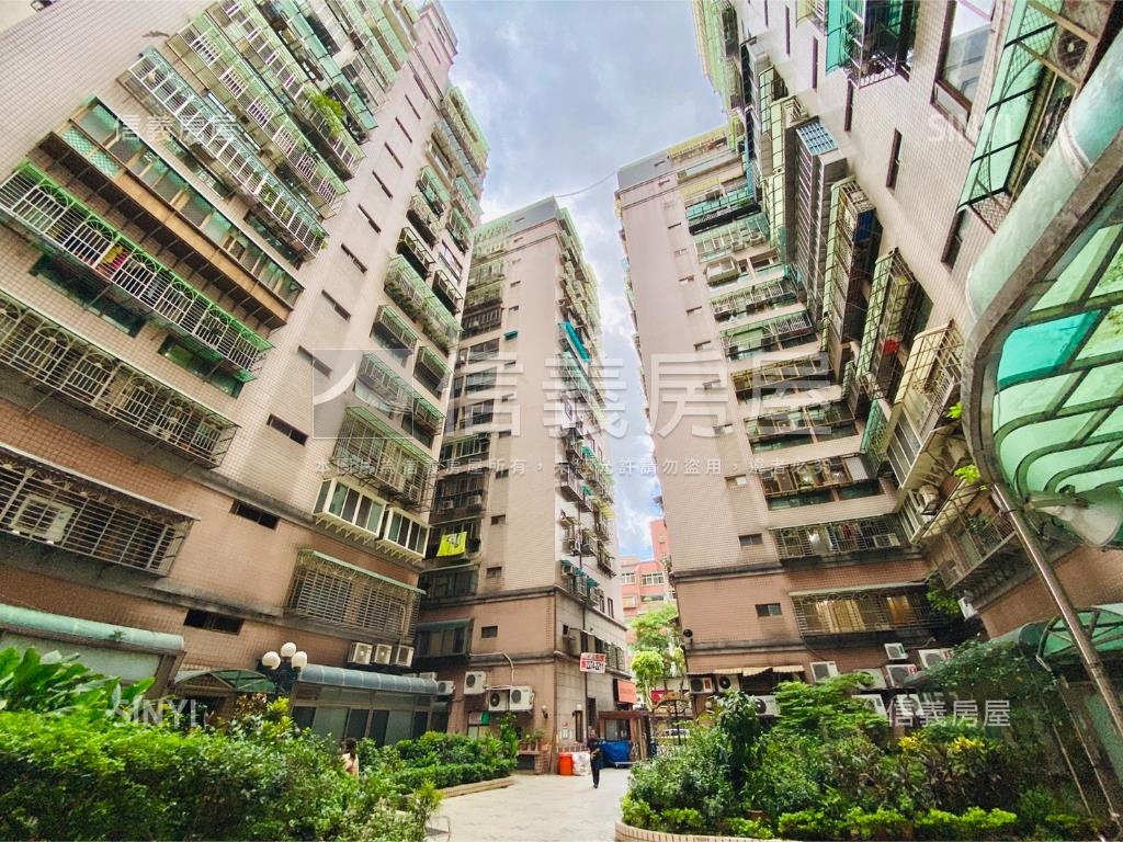 新樂園電梯大兩房房屋室內格局與周邊環境