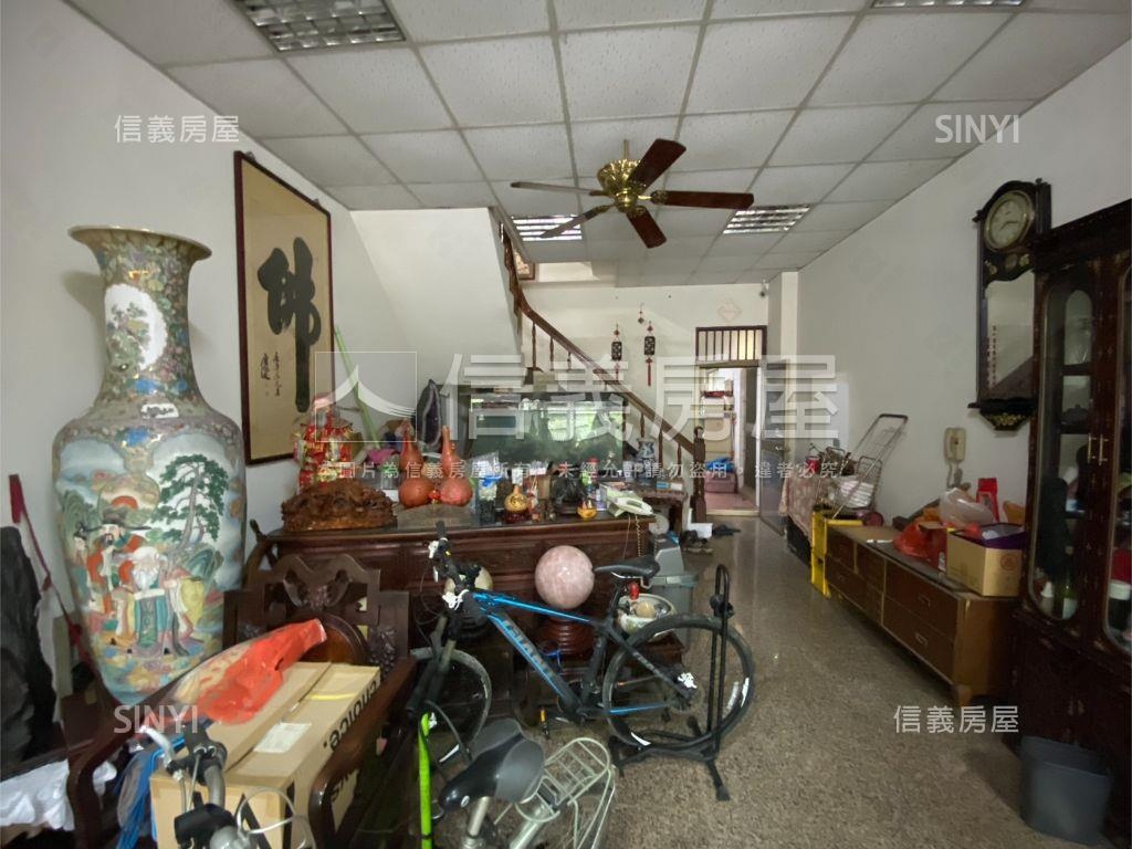 長龍路邊間臨路透店Ａ房屋室內格局與周邊環境